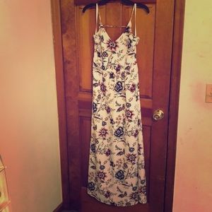LOFT flowery dress. Size 6P